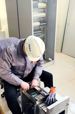 PLC 10 کیلوگرم کمپوستر مواد غذایی خانگی هوشمند 304 فولاد ضد زنگ تجهیزات کود ارگانیک عملکرد کمپوست سریع 24 ساعته